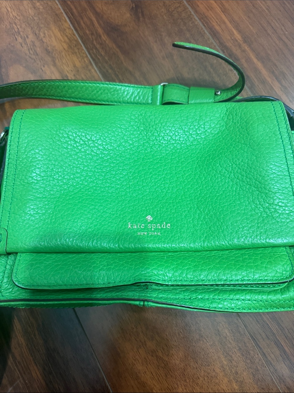 kate spade Bright Green Pebbled Leather Crossbody Bag - Picture 2 of 7